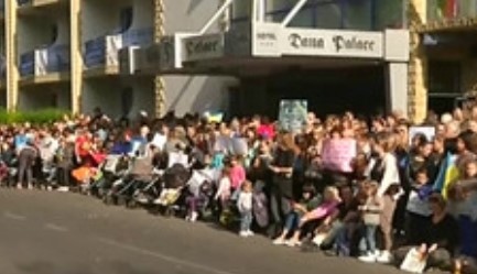 Украински бежанци на протест и днес Стотици се събраха в